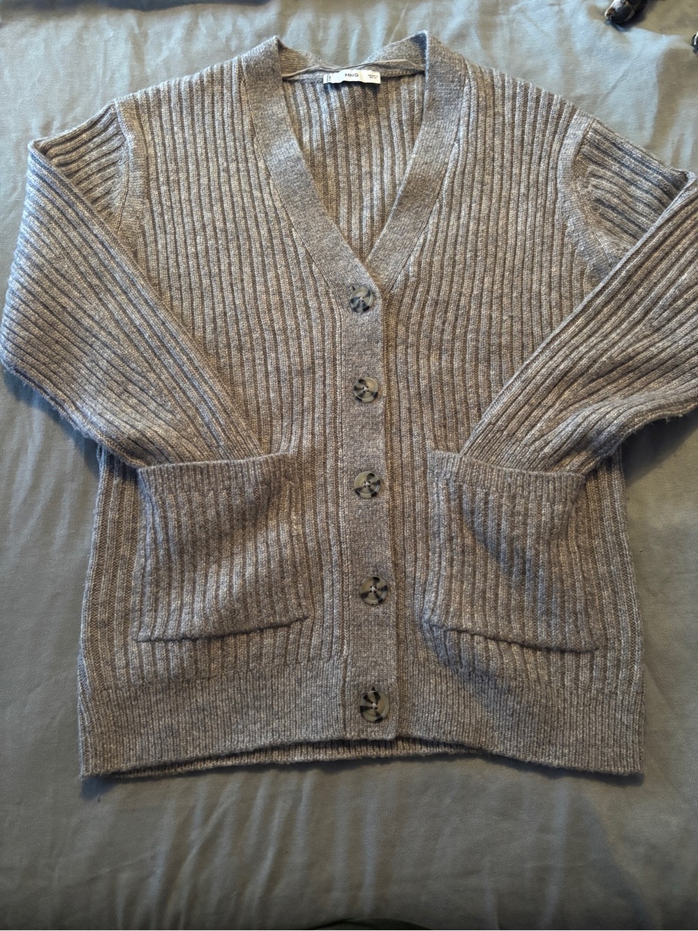 Mango MNG Ribbed V-Neck Button Front Cardigan Sweater Wool Blend Pockets Grey